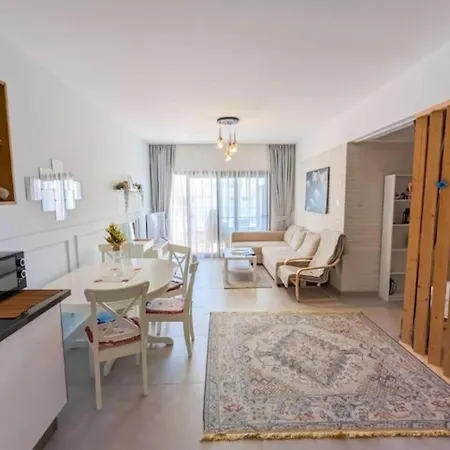 Seaview Oasis Apartment *